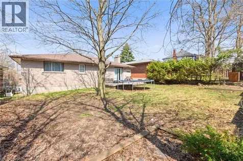 23 Amherst Drive Kitchener ON N2P 1E1