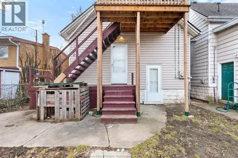 458-460 Wahketa Street Windsor ON N8X 1B6