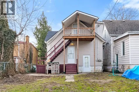 458-460 Wahketa Street Windsor ON N8X 1B6