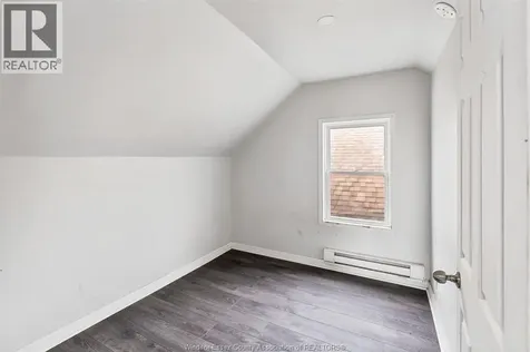 458-460 Wahketa Street Windsor ON N8X 1B6