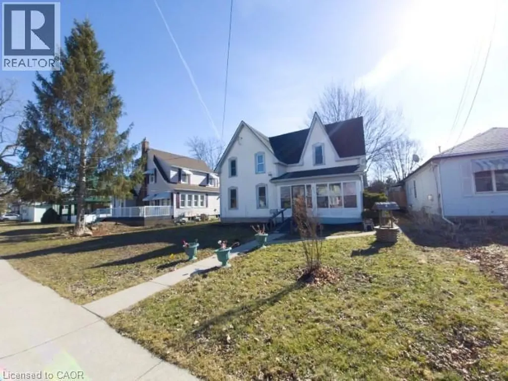 713 Cedar Street Dunnville ON N1A 2J9