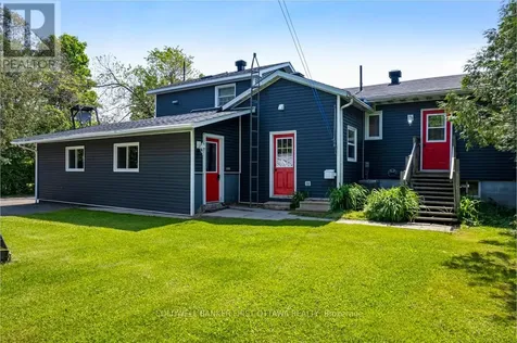 352 Highway 15 Rideau Lakes ON K7A 0E5