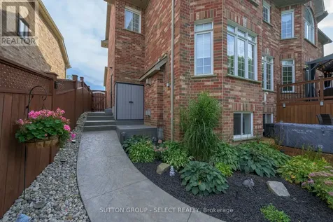 45 Shaw Valley Drive St. Thomas ON N5R 6J9