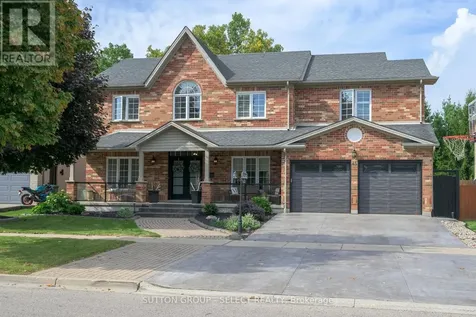 45 Shaw Valley Drive St. Thomas ON N5R 6J9