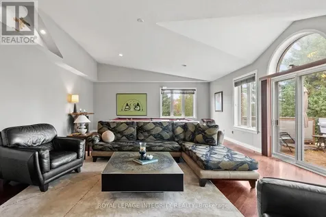 6 Marchbrook Circle Ottawa ON K2W 1A1