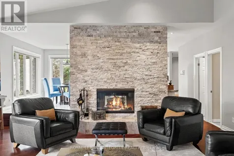 6 Marchbrook Circle Ottawa ON K2W 1A1