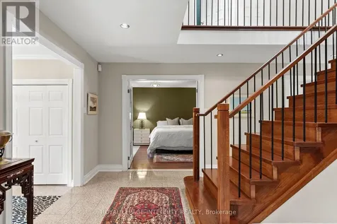 6 Marchbrook Circle Ottawa ON K2W 1A1