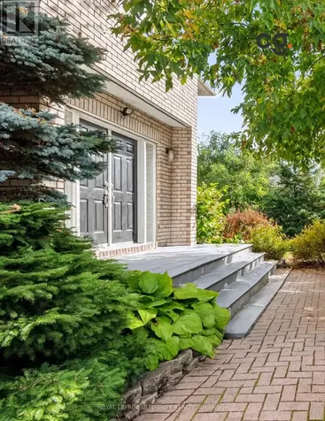 6 Marchbrook Circle Ottawa ON K2W 1A1