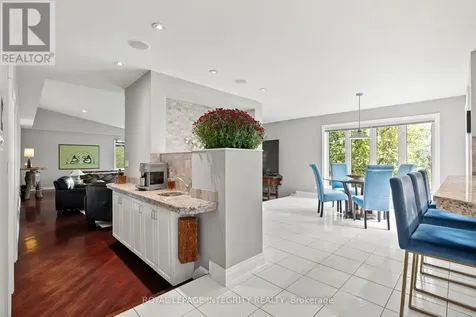 6 Marchbrook Circle Ottawa ON K2W 1A1