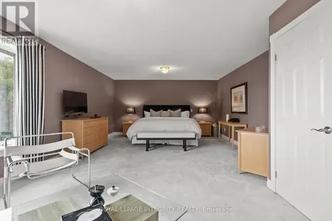 6 Marchbrook Circle Ottawa ON K2W 1A1