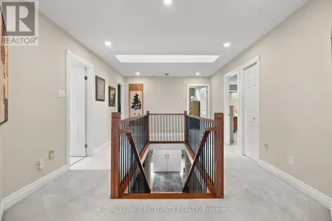 6 Marchbrook Circle Ottawa ON K2W 1A1