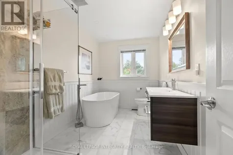 6 Marchbrook Circle Ottawa ON K2W 1A1