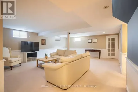 6 Marchbrook Circle Ottawa ON K2W 1A1