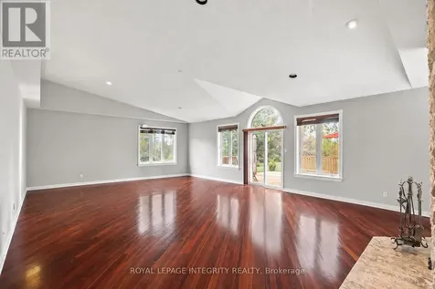 6 Marchbrook Circle Ottawa ON K2W 1A1
