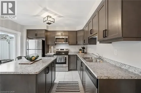 230 Avonsyde Boulevard Waterdown ON L8B 1T9
