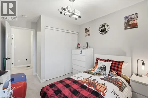 230 Avonsyde Boulevard Waterdown ON L8B 1T9