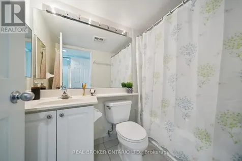 28 Harrison Garden Boulevard Toronto (willowdale East) ON M2N 7B5