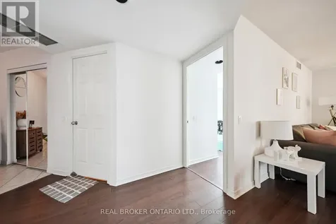 28 Harrison Garden Boulevard Toronto (willowdale East) ON M2N 7B5