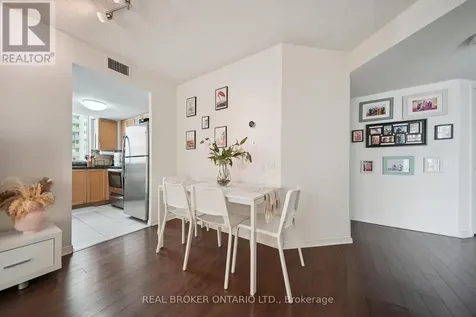 28 Harrison Garden Boulevard Toronto (willowdale East) ON M2N 7B5