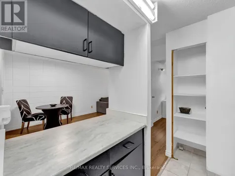 30 Hickory Street East Waterloo ON N2J 4L4