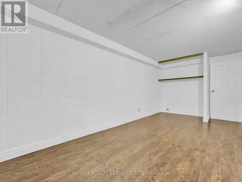 30 Hickory Street East Waterloo ON N2J 4L4