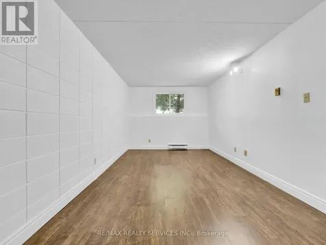 30 Hickory Street East Waterloo ON N2J 4L4