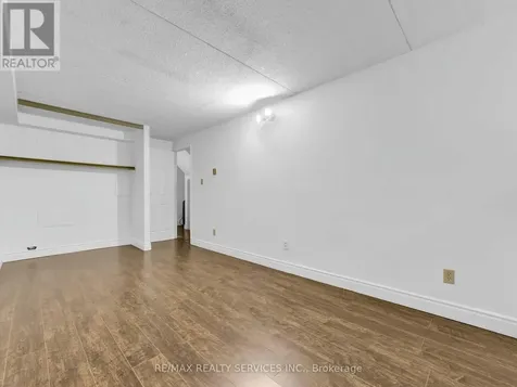 30 Hickory Street East Waterloo ON N2J 4L4