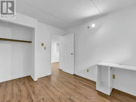 30 Hickory Street East Waterloo ON N2J 4L4