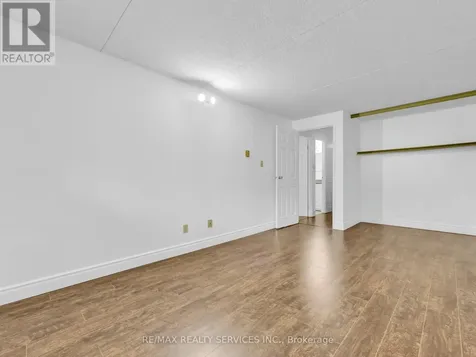 30 Hickory Street East Waterloo ON N2J 4L4