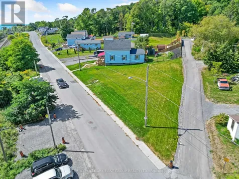 14 Alexander Street Port Hope ON L1A 1B2