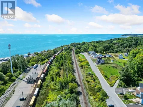 14 Alexander Street Port Hope ON L1A 1B2