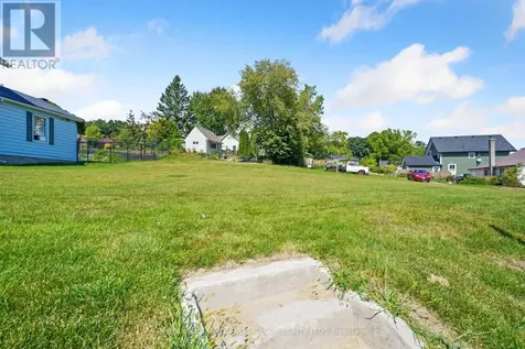 14 Alexander Street Port Hope ON L1A 1B2