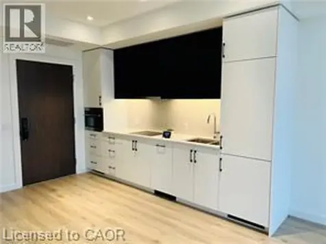 741 King Street West Kitchener ON N2G 1E5