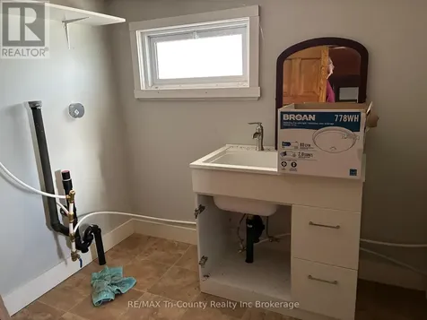 6 Bidwell Street Tillsonburg ON N4G 3T3