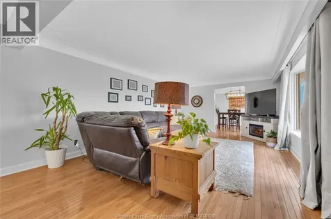 54 Mersea Road 12 Leamington ON N8H 3V7