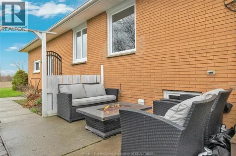 54 Mersea Road 12 Leamington ON N8H 3V7