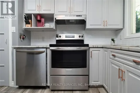115 Uplands Drive Kitchener ON N2M 4X3