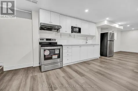115 Uplands Drive Kitchener ON N2M 4X3