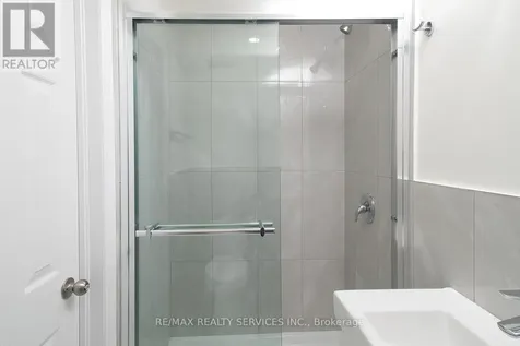 115 Uplands Drive Kitchener ON N2M 4X3