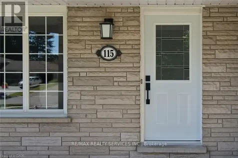 115 Uplands Drive Kitchener ON N2M 4X3