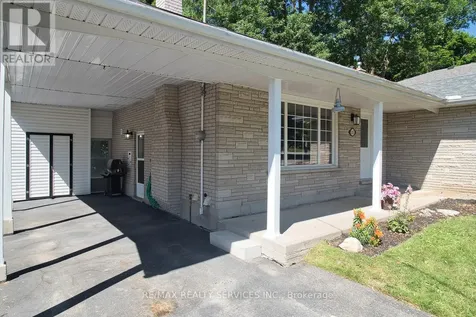 115 Uplands Drive Kitchener ON N2M 4X3