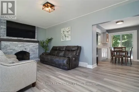 115 Uplands Drive Kitchener ON N2M 4X3