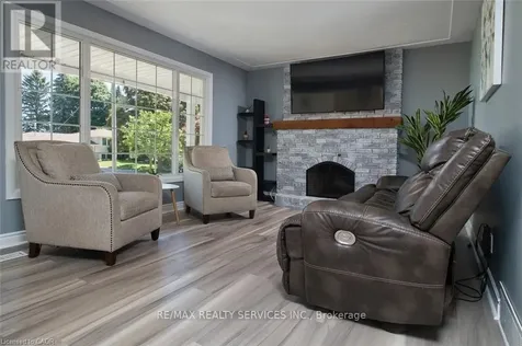 115 Uplands Drive Kitchener ON N2M 4X3