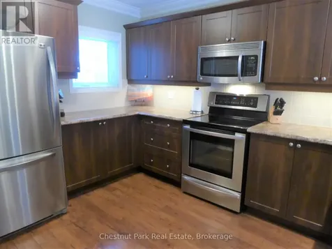 906 Cedar Pointe Court Collingwood ON L9Y 5C7
