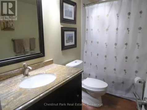 906 Cedar Pointe Court Collingwood ON L9Y 5C7