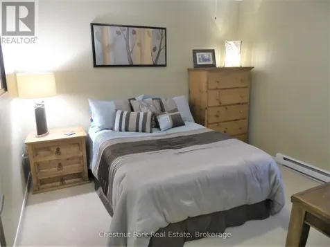 906 Cedar Pointe Court Collingwood ON L9Y 5C7