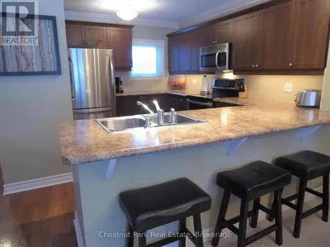 906 Cedar Pointe Court Collingwood ON L9Y 5C7