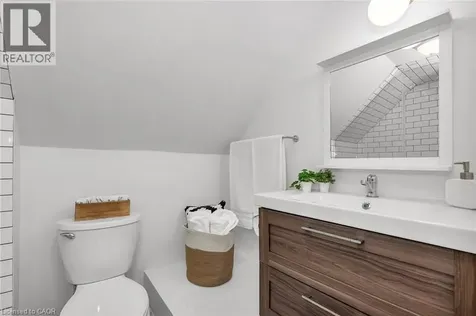 100 Dunsmure Road Hamilton ON L8M 1S4