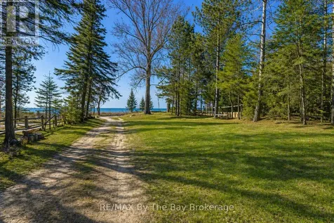 278 Coastline Drive Wasaga Beach ON L9Z 2M4