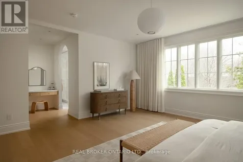 16 Glenshaw Crescent Toronto (o'connor-parkview) ON M4B 2C9